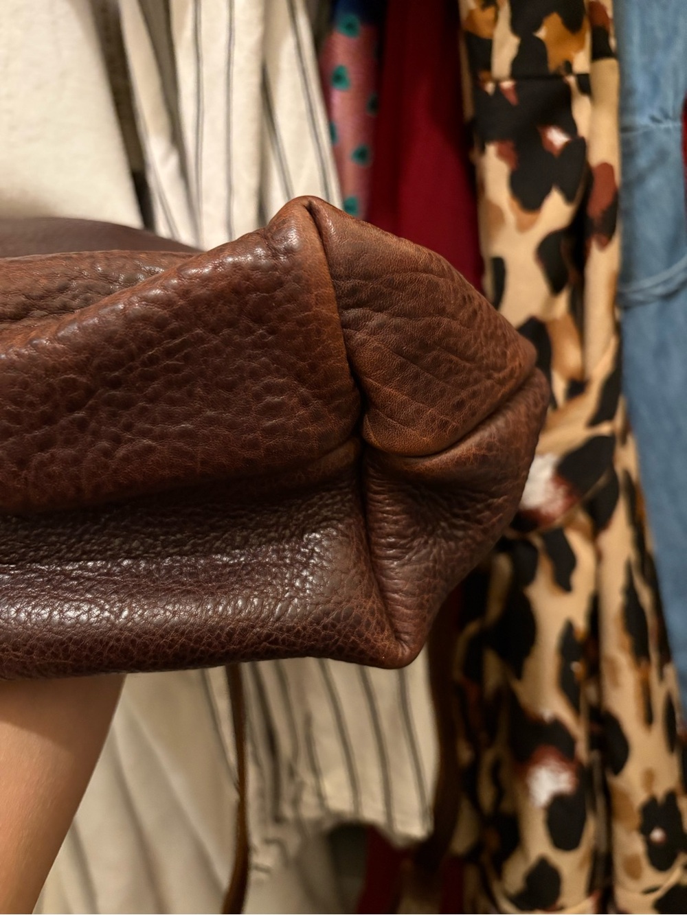 Portland Leather Goods | Large Bucket Bag | Coldbrew - Picture 9 of 12